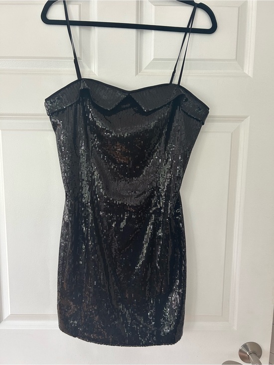 Astr Dresses & Skirts - ASTR The Label Lexy Sequin minidress, black, size Medium